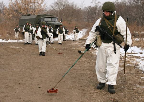 Российские саперы в Абхазии в ходе учения уничтожили склад боеприпасов