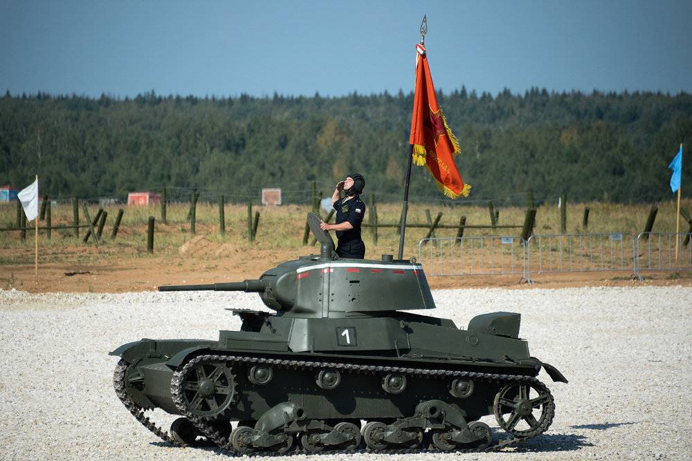 Каким было малоизвестное оружие Победы - первые телеуправляемые танки