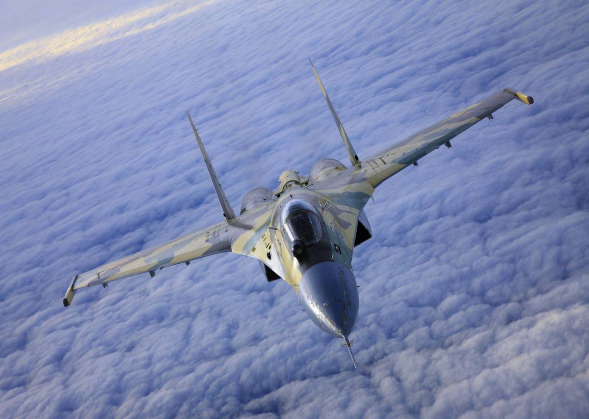Конкурент американского F-15SE: стелс-версия Су-35 выглядит привлекательнее