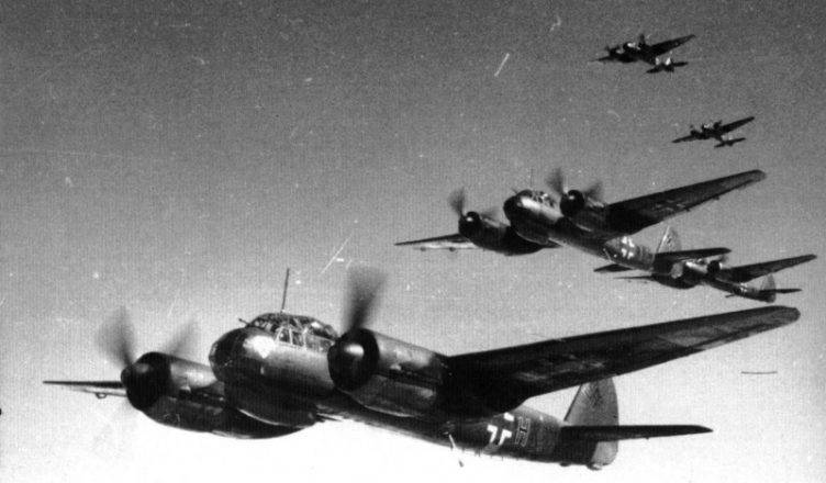 Немцы перекрашивали бомбардировщики под вид советских для маскировки