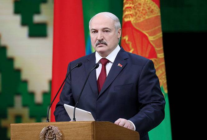 Лукашенко: Беларусь делает ставку на высокоточное оружие