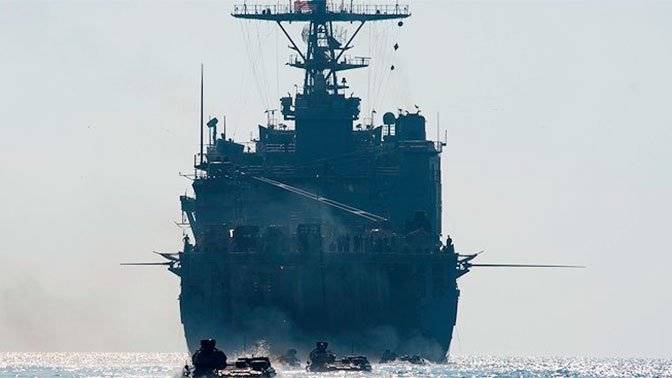 В акваторию Черного моря вошел десантный корабль военно-морских сил США