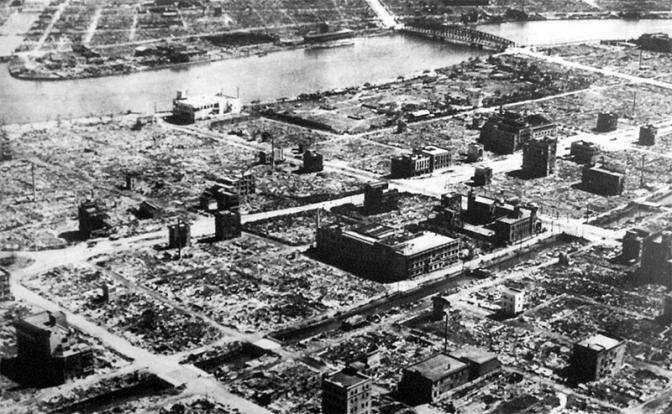 Удар по Токио: За 2 дня ВВС США превратили 100 тыс. людей в пепел