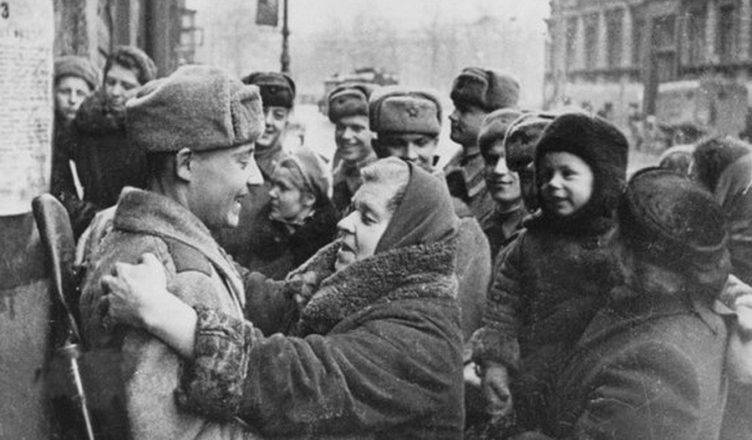 Ленинград после снятия блокады