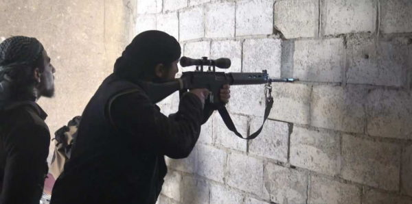 Жестокие бои под Дамаском: ИГИЛ атаковало боевиков оппозиции и Армию Сирии