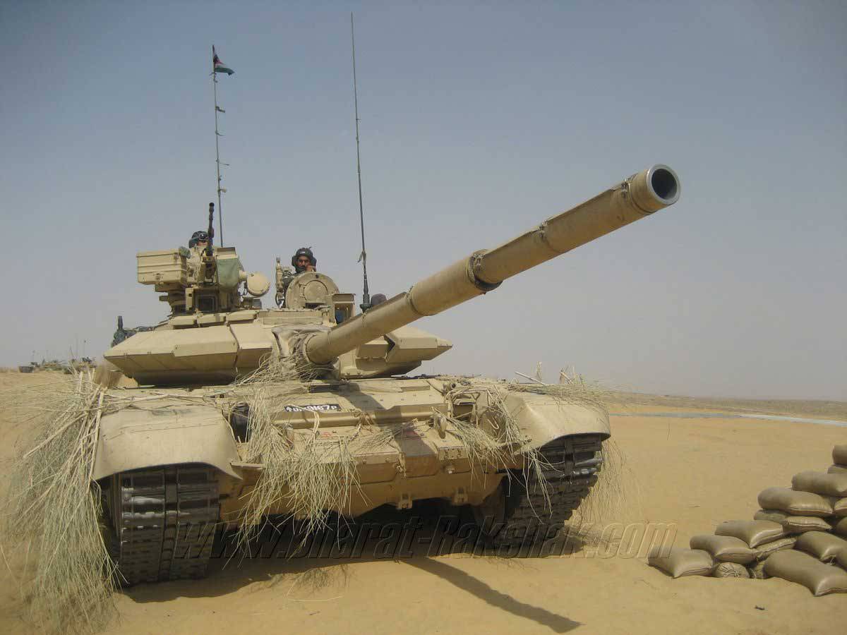 Война в Сирии из танка Т-90: ночная атака бойцов «Сил Тигра» попала в кадр