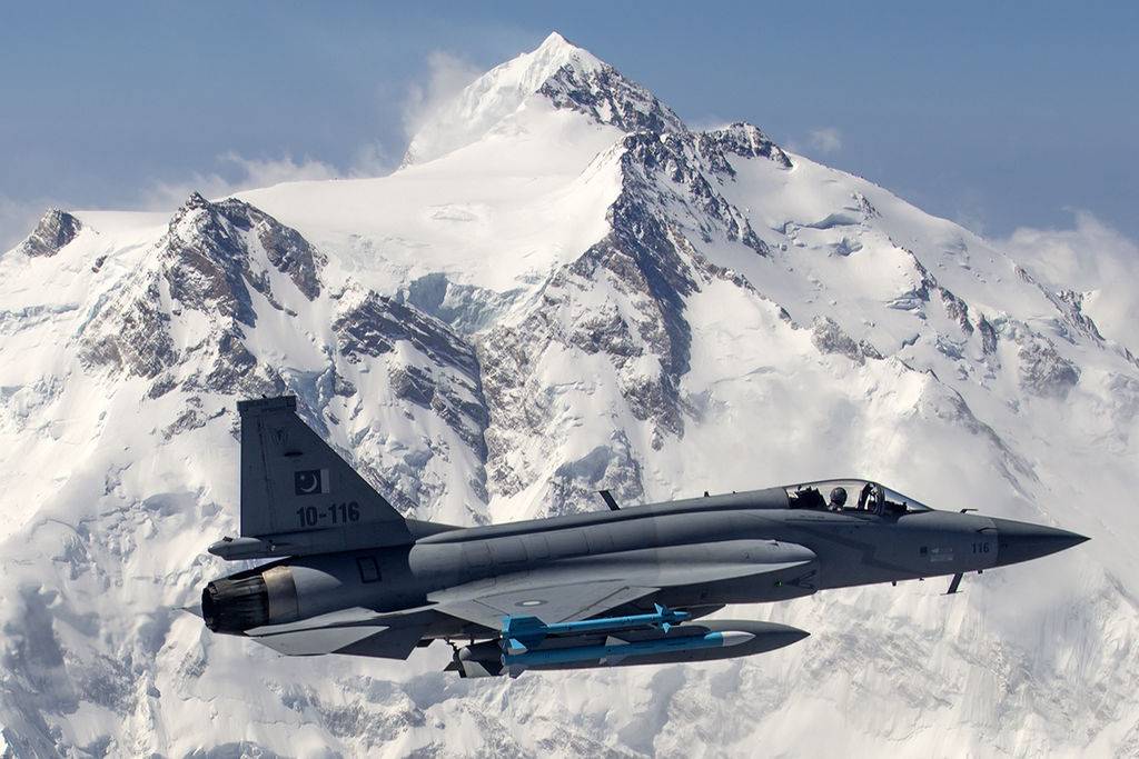 Пакистанский JF-17 получит китайский клон российских РЛС РП-35 Пакистанский JF-17 получит китайский клон российских РЛС РП-35