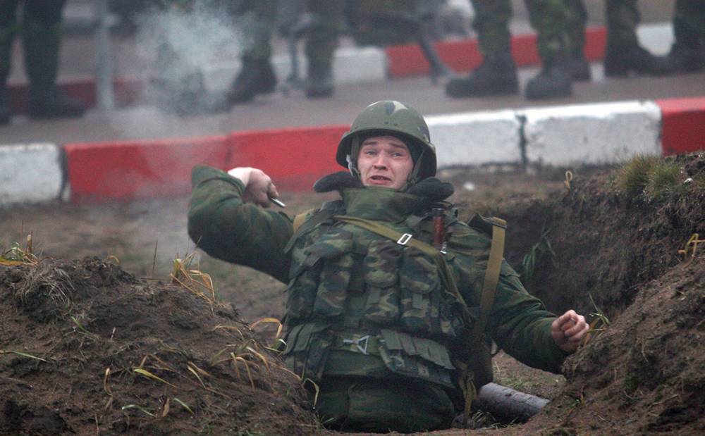 Ценой своей жизни: закрывший бойца русский офицер погиб при взрыве гранаты