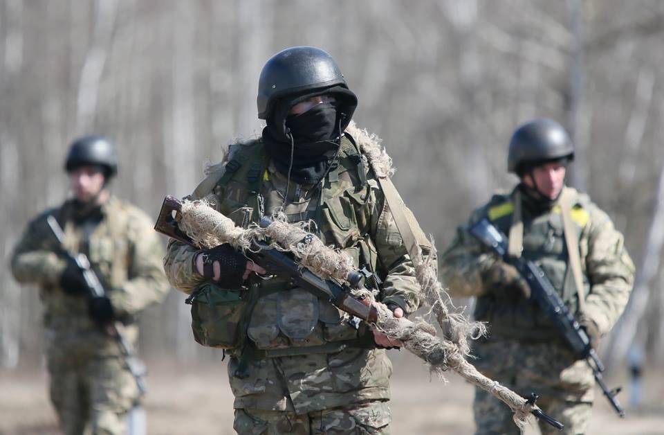 Киев теряет бойцов: диверсанты ВСУ подорвались на минном поле в Донбассе