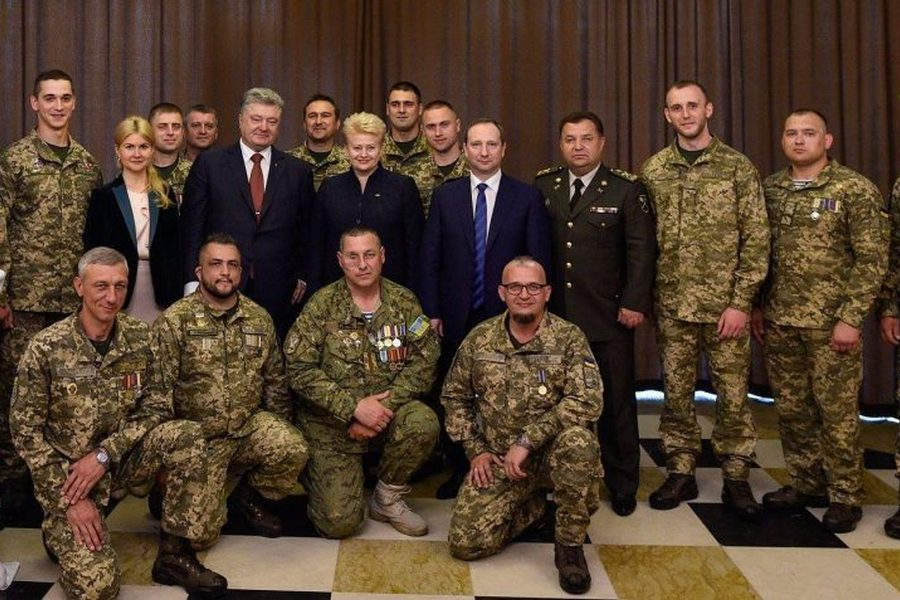 Как Даля Грибаускайте Трампу украинскую армию нахваливала