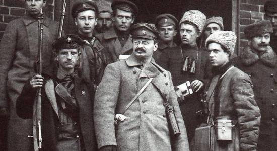 Троцкий – отец военкоматов: Тени демона революции