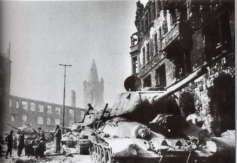 Советская армия взяла Кенигсберг за три дня, а Севастополь держался 250