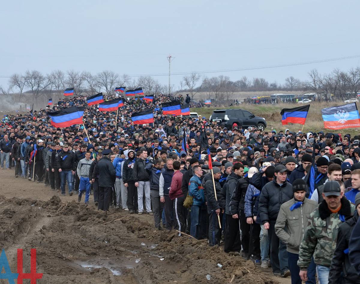На Донбассе начали формировать военный резерв
