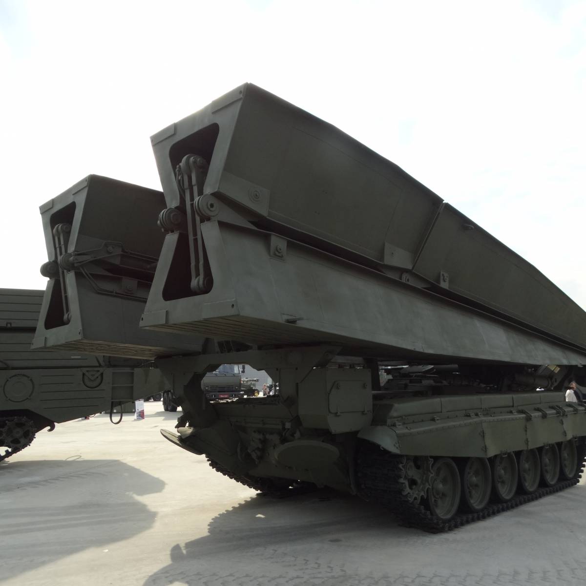 Война в Сирии показала важность современных "мостовых танков"