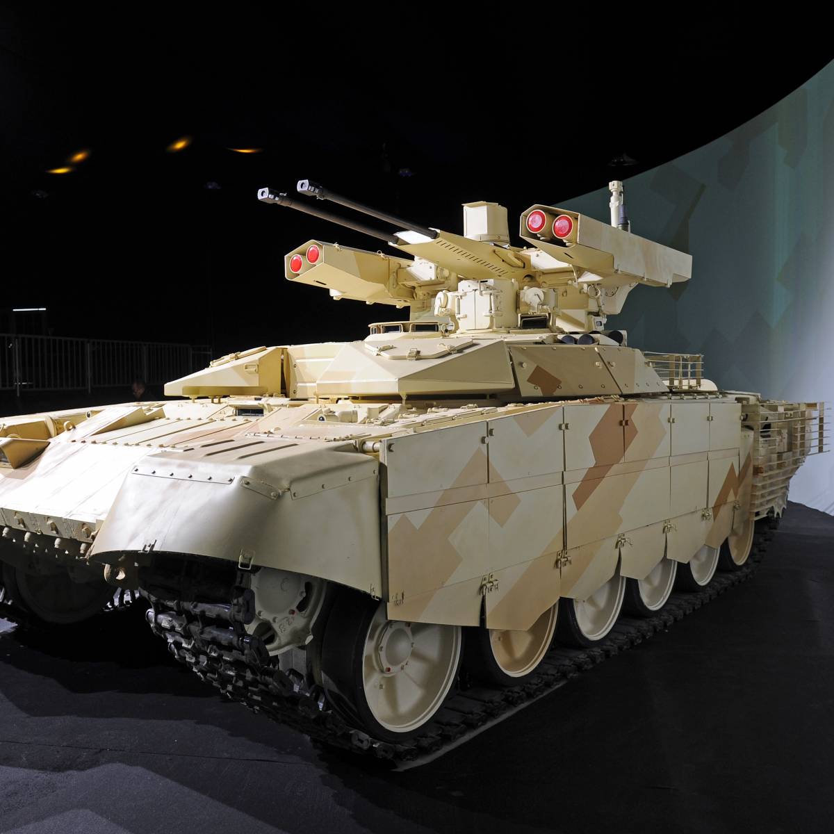 Боевые машины поддержки танков "Терминатор" приняли на вооружение