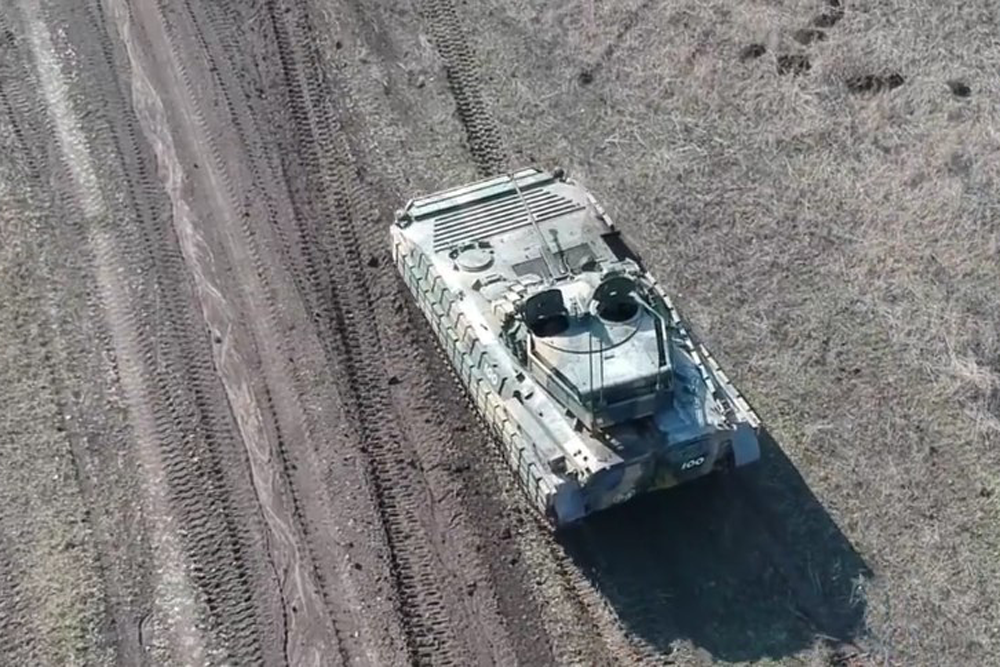 В ДНР представили БМП-2 с повышенным уровнем защиты