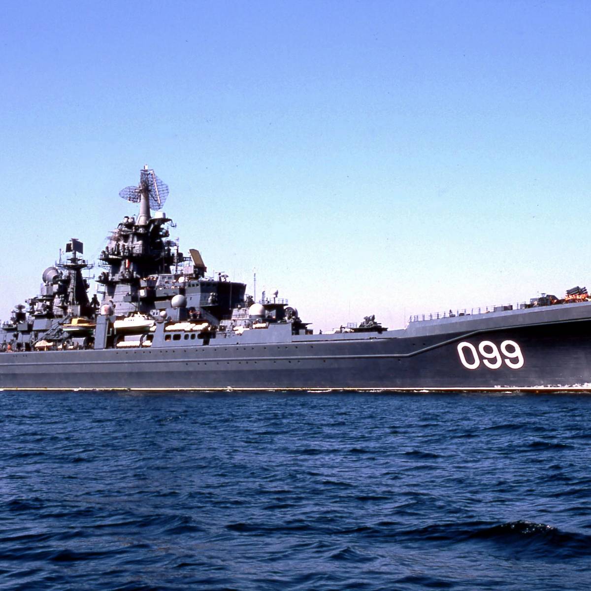 Крейсеру «Петр Великий» исполнилось 20 лет