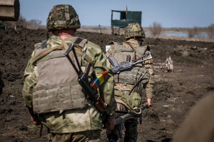 Украина планирует забросить диверсантов на Донбасс с целью терактов