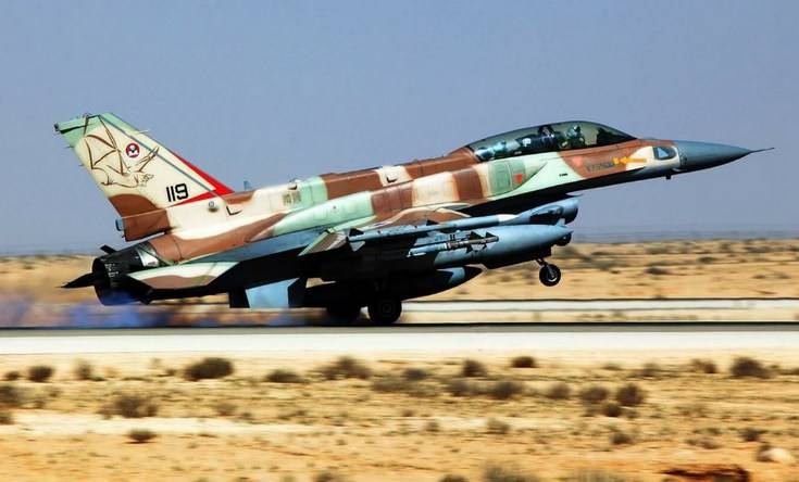 ВВС Израиля нанесли удары по пяти целям в Сирии