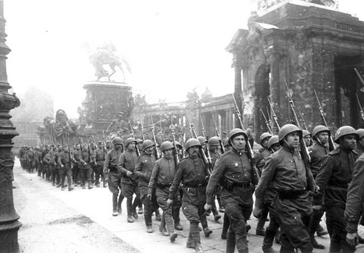 Четырехсоткилометровый маршбросок дивизии под Сталинград