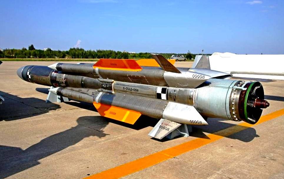 На Хмеймим заметили мощную сверхзвуковую противокорабельную ракету Х-31