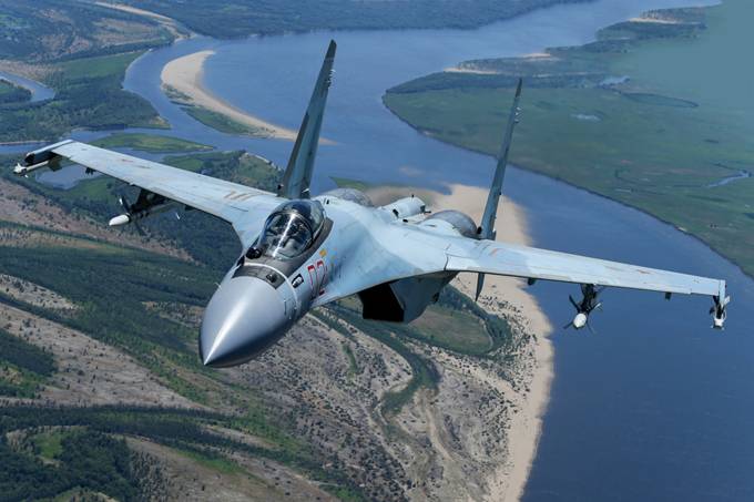 NI: лучший истребитель РФ Су-35 изменит баланс сил на границах Китая