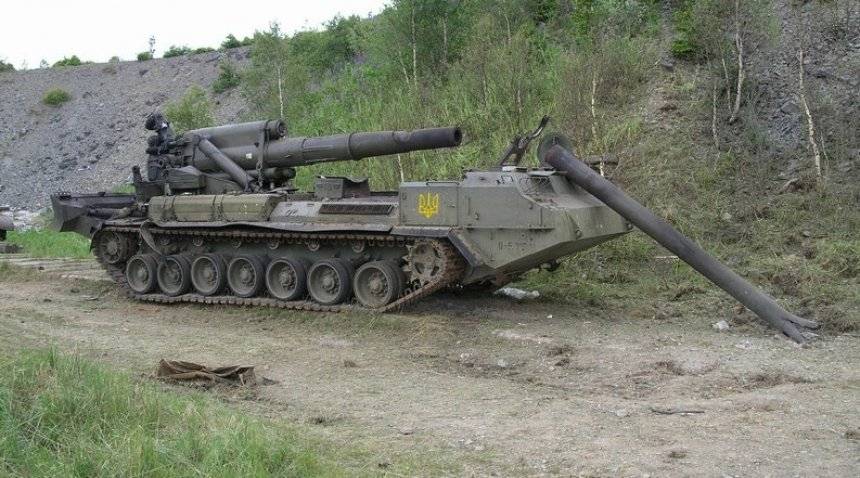 Украина перебросила к линии фронта 203-мм самоходные пушки