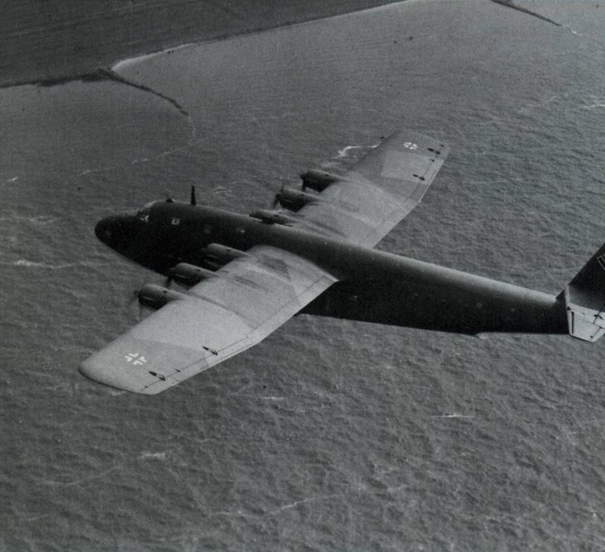 Летные испытания опытной транспортной летающей лодки Blohm & Voß BV 222 V1