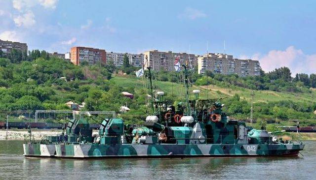 В Киеве истерика: Россия усилила группировку в Азовском море