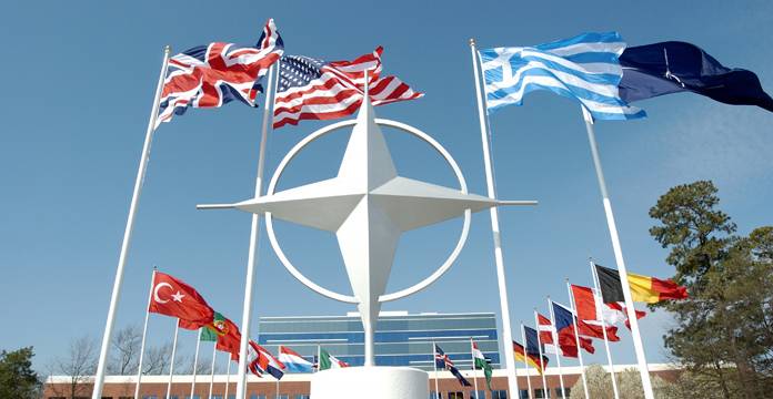 Встреча министров обороны НАТО: какие проекты угрожают России