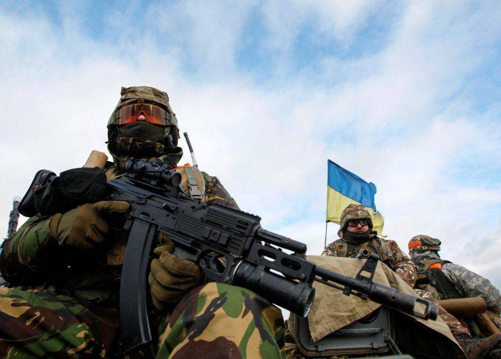 Новая провокация ВСУ на Донбассе: Украинские военные в форме армии России
