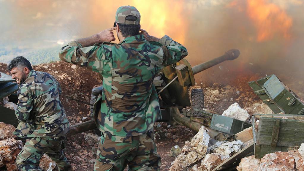 Бои на севере Алеппо: армия САР ведёт обстрел боевиков у города Лерамун