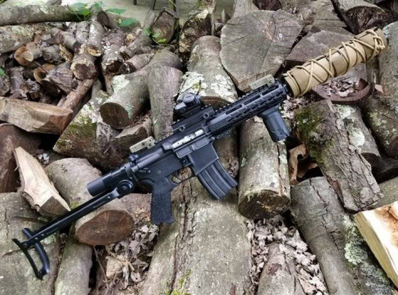 Гибрид "калаша" и "арки": американец доработал AR-15 с ...