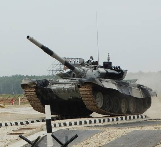 Сирийские танкисты опробуют в России на биатлоне модернизированные Т-72Б3