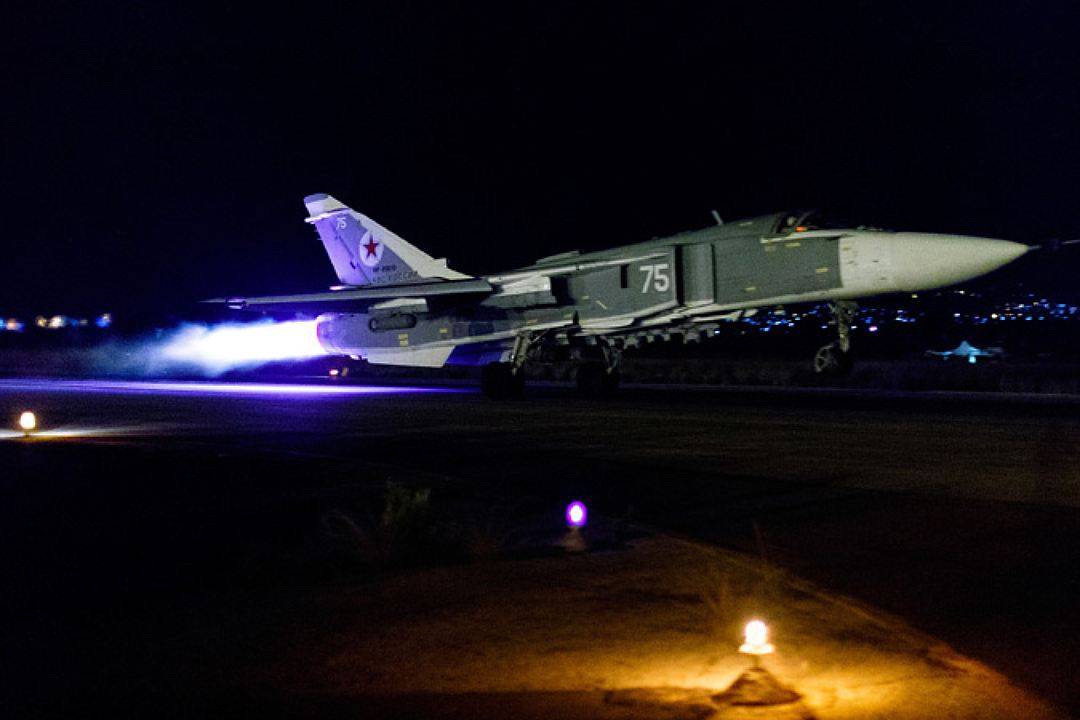 Ночная бомбардировка в Даръа: пилоты ВКС подготавливают почву к штурму Навы