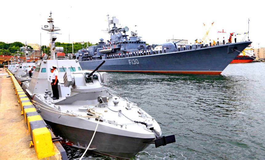 Черноморская Цусима: «Гюрза» даст бой русским, как «Варяг» японцам