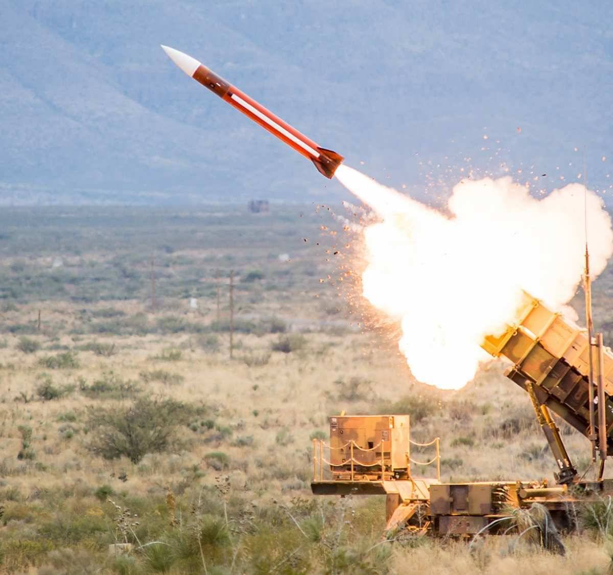 "Цева адом": Израиль сбил ракетами Patriot самолет "Сухой" ВВС Сирии