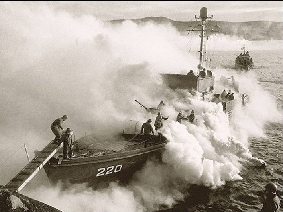Спасение героической 54 береговой батареи на «тузиках»