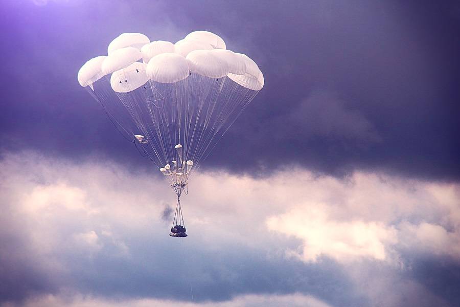 Нет аналогов в мире: новая парашютная система готова к применению