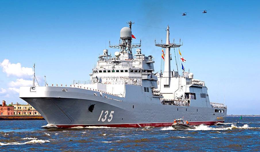 БДК проекта 11711 – первые в истории ВМФ России большие десантные корабли