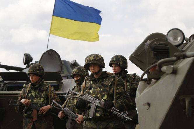 Нищета вынуждает Киев отказаться от профессиональной армии