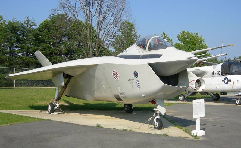 Прототип истребителя X-32 со своего рождения вызывал противоречивые чувства
