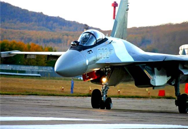 F-22 и F-35 – это "подкрадывающиеся хищники", а Су-35 – «охотник»