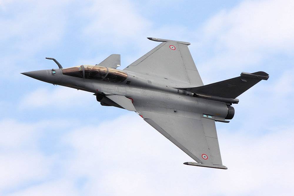 Скандал вокруг покупки французских истребителей разразился в Индии