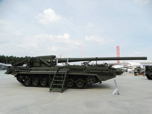 203-мм САУ 2С7М впервые прямой наводкой били по танкам снарядами в 100 кг