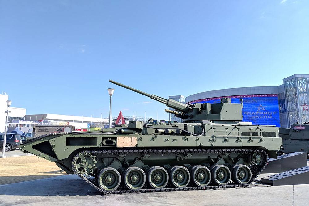 Модернизированную БМП Т-15 с 57-мм пушкой покажут на "Армии-2018"