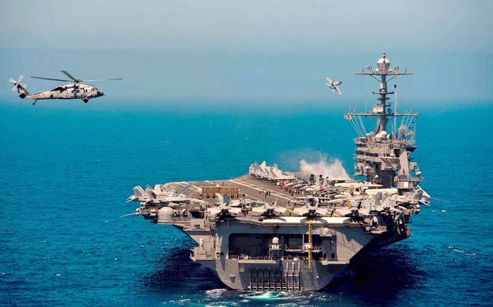 Авианосец «Эйзенхауэр» в Азовском море: стратегия Украины украдена из игры