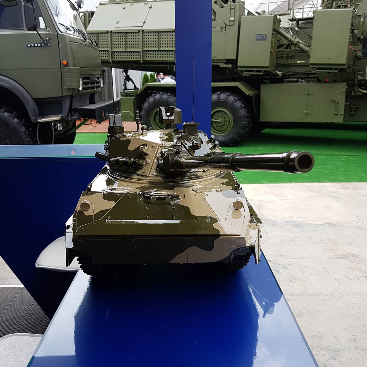 Новый легкий танк: сверхзащищенный "Спрут" показали на "Армии-2018"