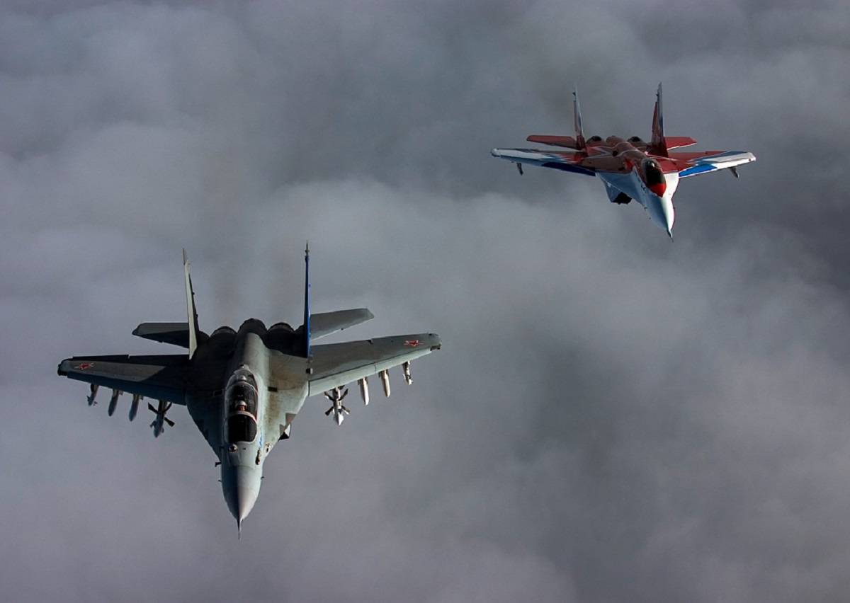NI объяснил, почему истребители Су-27 и МиГ-29 будут актуальны до 2050