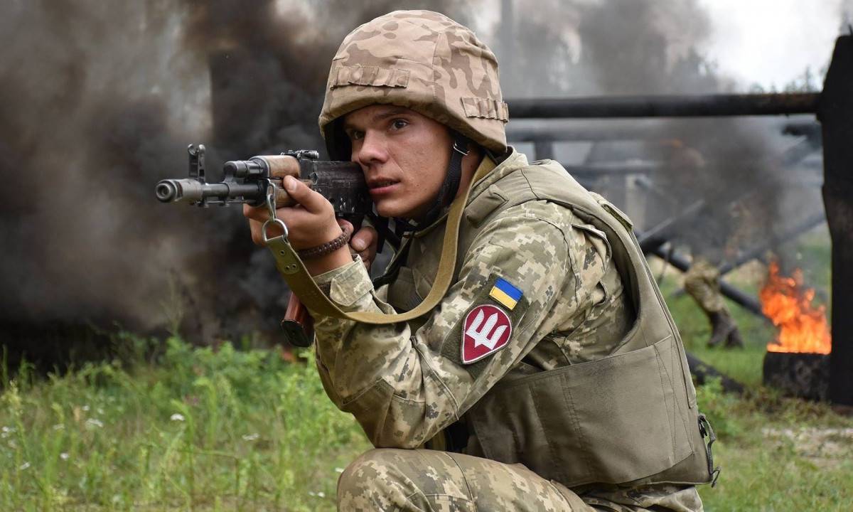 Солдаты ВСУ провоцируют на большую войну ополчение ЛДНР